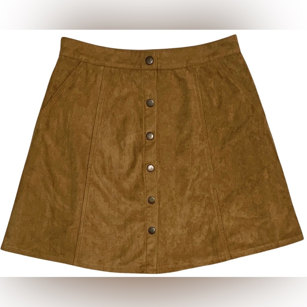 Andree by unit snap front high waist suede skirt with pockets size small NEW